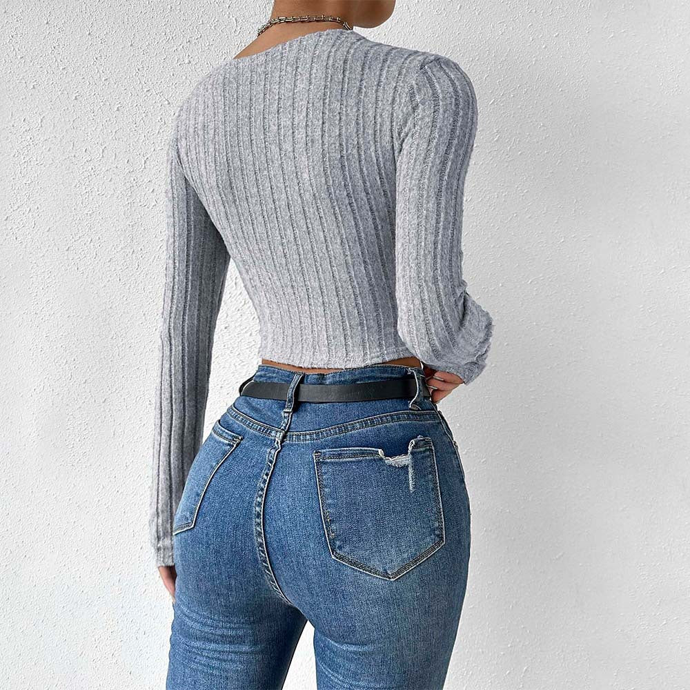 Slim Short Midriff-baring Top